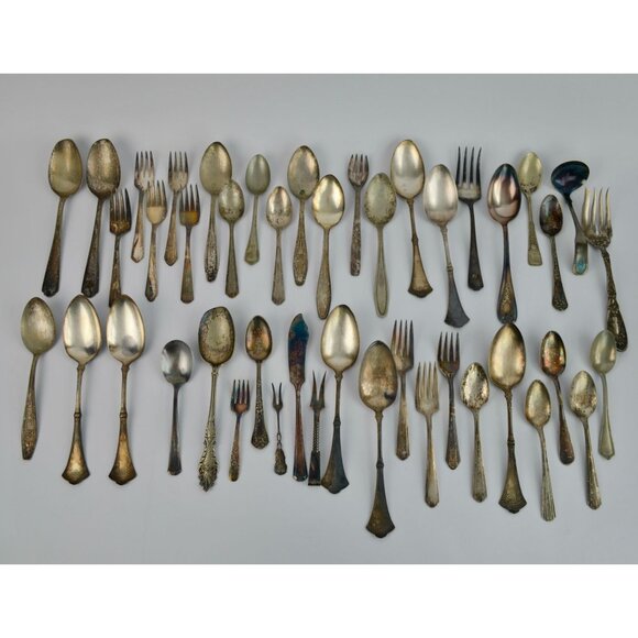 Large Lot 44 Vintage Antique Silverware Flatware Mixed Brands Patterns - Picture 1 of 16